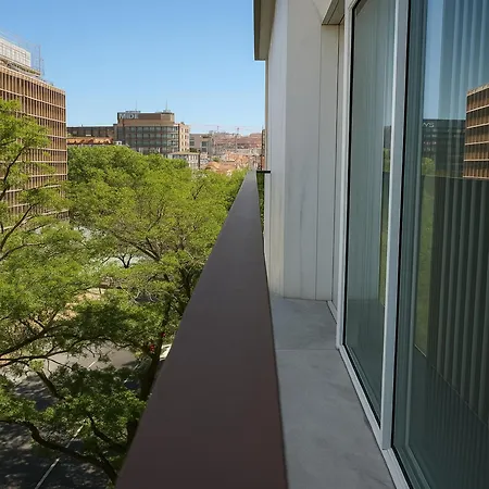 Beautiful 1 Bedroom In Heart Of Apartment Lissabon