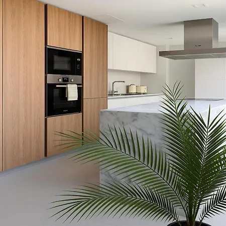 Modern 1 Bedroom Flat In