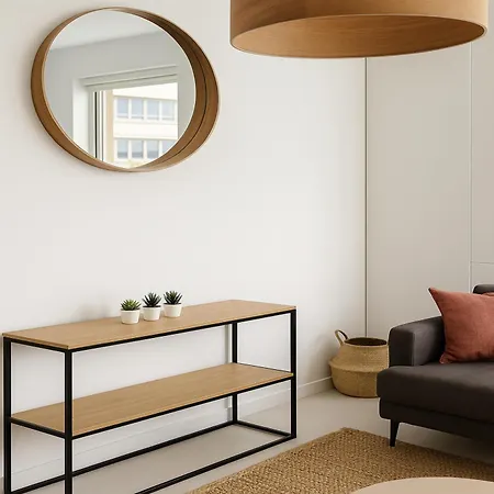 Modern 1 Bedroom Flat In