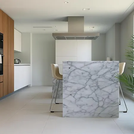 Beautiful 1 Bedroom In Heart Of * Lissabon