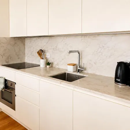 Modern 1 Bedroom Flat In Lisboa